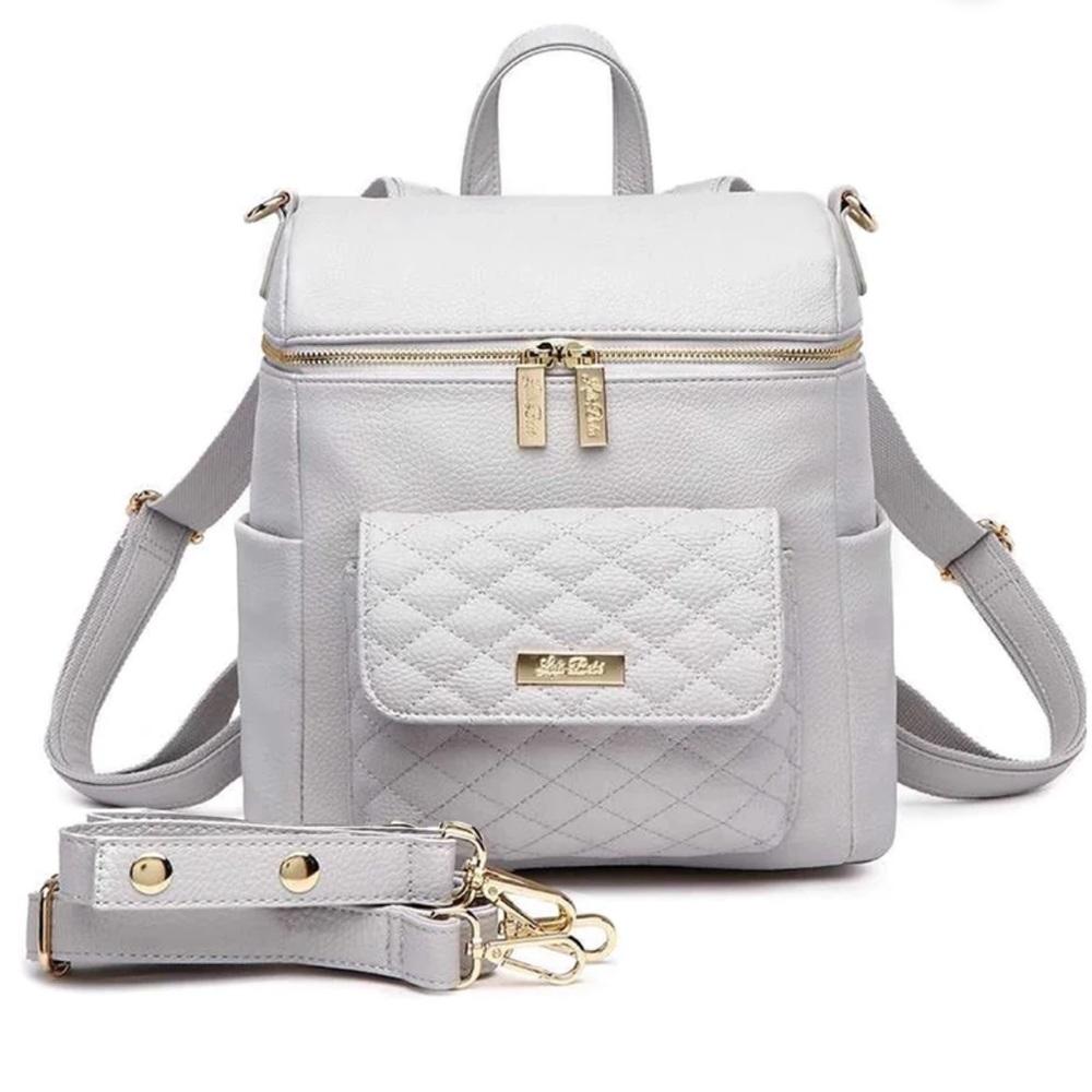 Luli Bebe bag nearly new condition! Only used a couple of times. Light grey